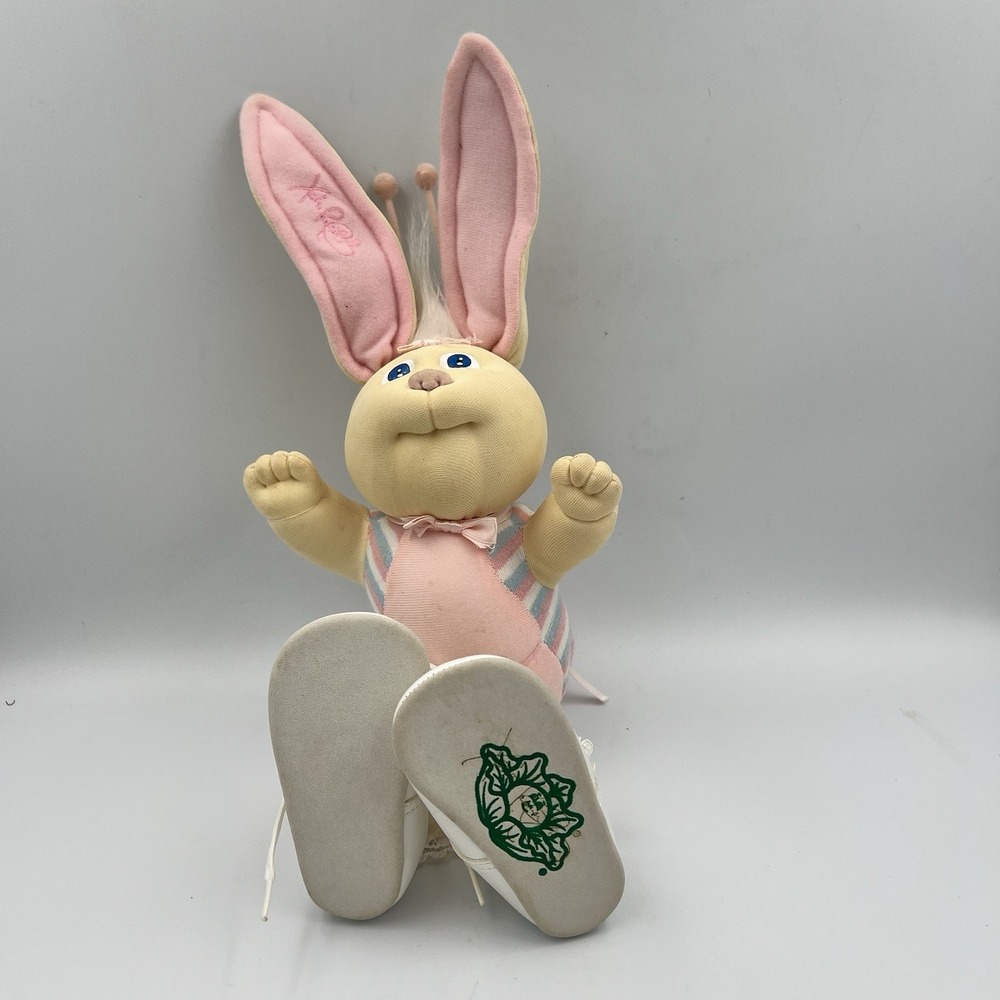 Vintage 1985 Xavier Roberts Bunny Bee Plush Cabbage Patch Kids Era Signed Shoe